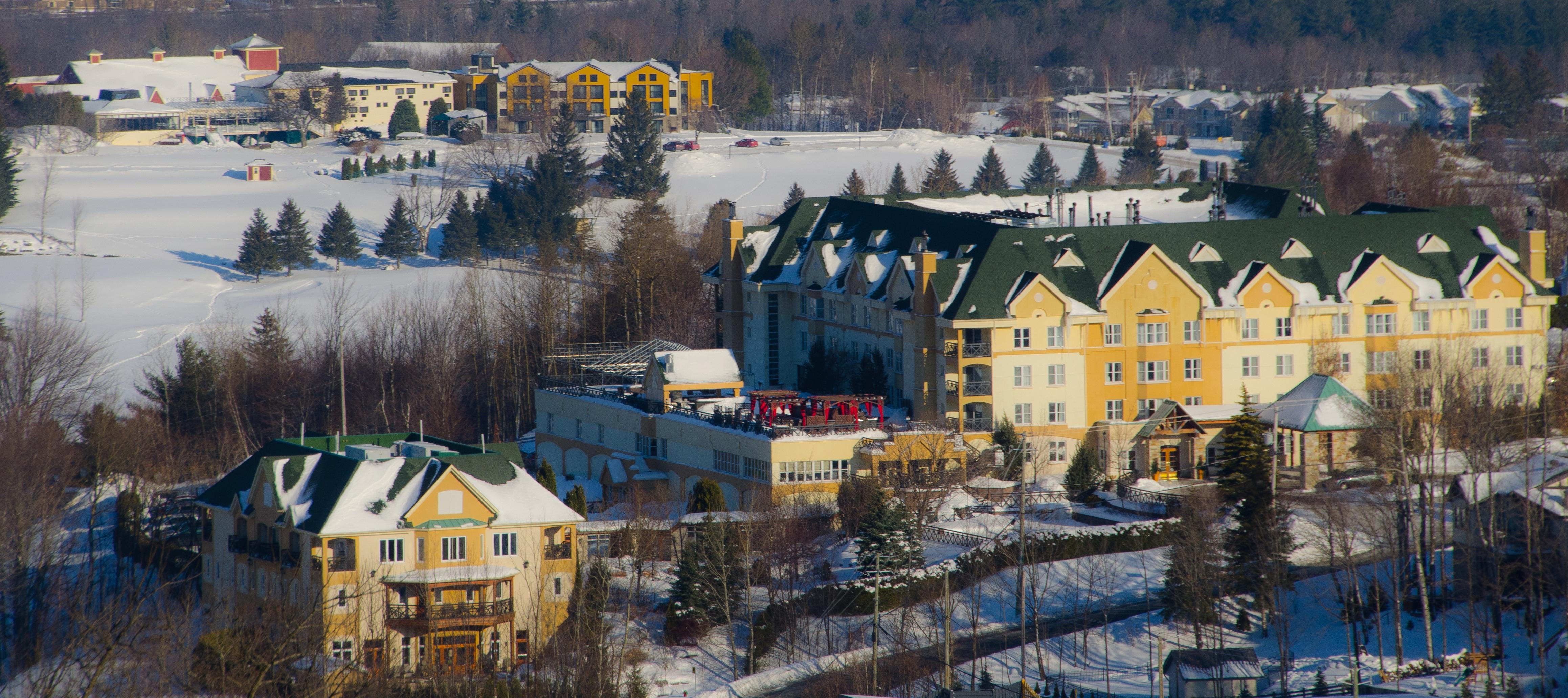 Hotel Chateau Bromont Exterior photo